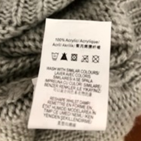 Cute Sleeves Knit Sweater, M, NWT - Picture 3 of 5